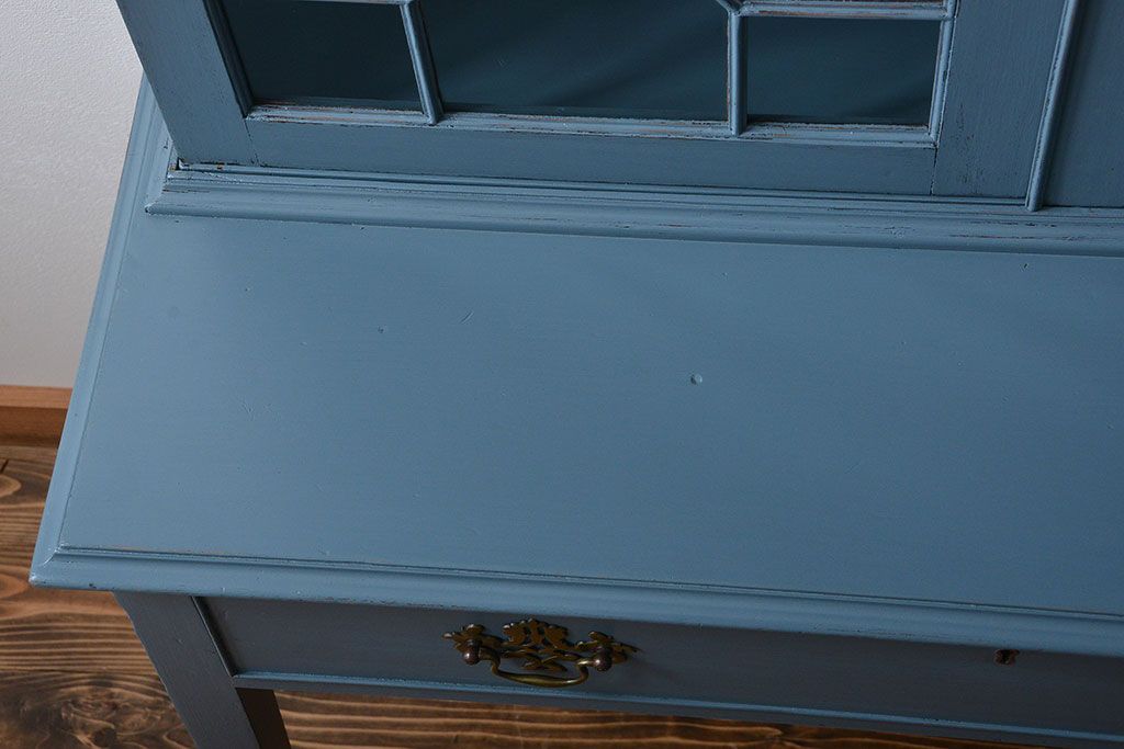 アンティーク家具　アンティークペイント　脚付きキャビネット