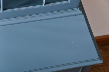 アンティーク家具　アンティークペイント　脚付きキャビネット