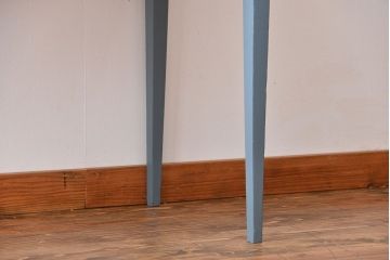 アンティーク家具　アンティークペイント　脚付きキャビネット