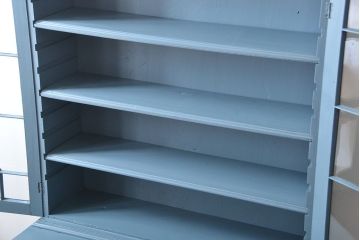 アンティーク家具　アンティークペイント　脚付きキャビネット