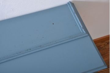 アンティーク家具　アンティークペイント　脚付きキャビネット