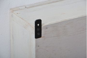 アンティーク家具　アンティークペイント　金網扉のウォールラック