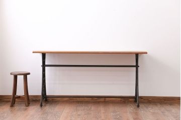 アンティーク家具　アンティーク　ミシンテーブル(1)