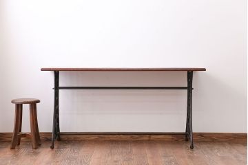 アンティーク家具　アンティーク　すてきなミシンテーブル(ミシン台)