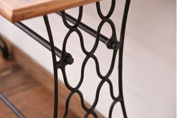 アンティーク家具　アンティーク　ミシンテーブル(3)
