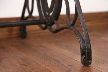 アンティーク家具　アンティーク　ミシンテーブル(3)