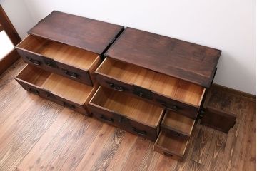 アンティーク家具　古民具・骨董　前面桐材の衣装箪笥(桐箪笥、桐たんす)