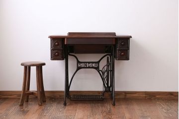 アンティーク家具　アンティーク　シンガー足踏みミシン(3)(シンガーミシン)