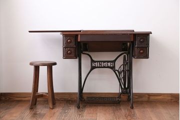 アンティーク家具　アンティーク　シンガー足踏みミシン(3)(シンガーミシン)