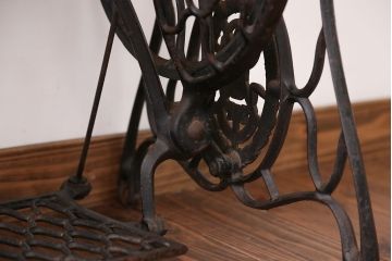 アンティーク家具　アンティーク　シンガー足踏みミシン(3)(シンガーミシン)