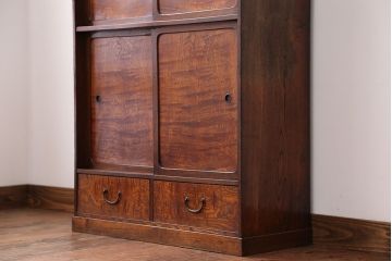 アンティーク家具　引き出し二杯付き!タモ材の収納戸棚