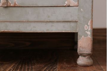 アンティーク家具　ガラスの取っ手のペイントデンタルキャビネット