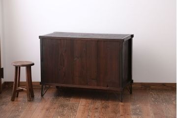 アンティーク家具　欅材!鉄脚付きダイヤガラス戸棚