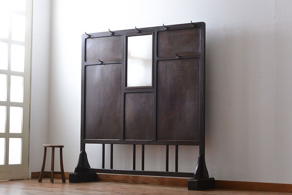 アンティーク雑貨　アンティーク　ナラ材のフック付きパーテーション