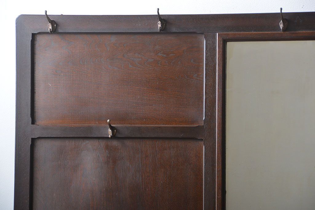 アンティーク雑貨　アンティーク　ナラ材のフック付きパーテーション