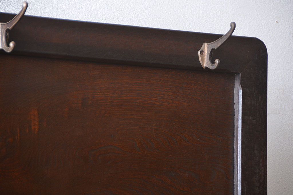 アンティーク雑貨　アンティーク　ナラ材のフック付きパーテーション