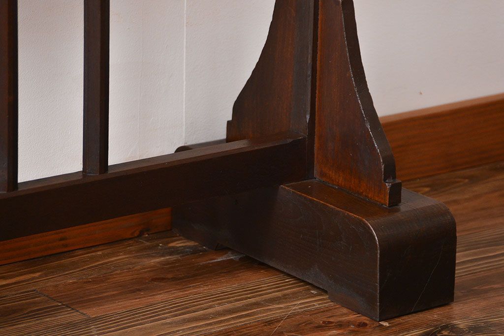 アンティーク雑貨　アンティーク　ナラ材のフック付きパーテーション