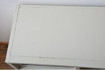 アンティーク家具　気泡ガラス入りペイント収納棚