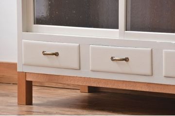 アンティーク家具　気泡ガラス入りペイント収納棚