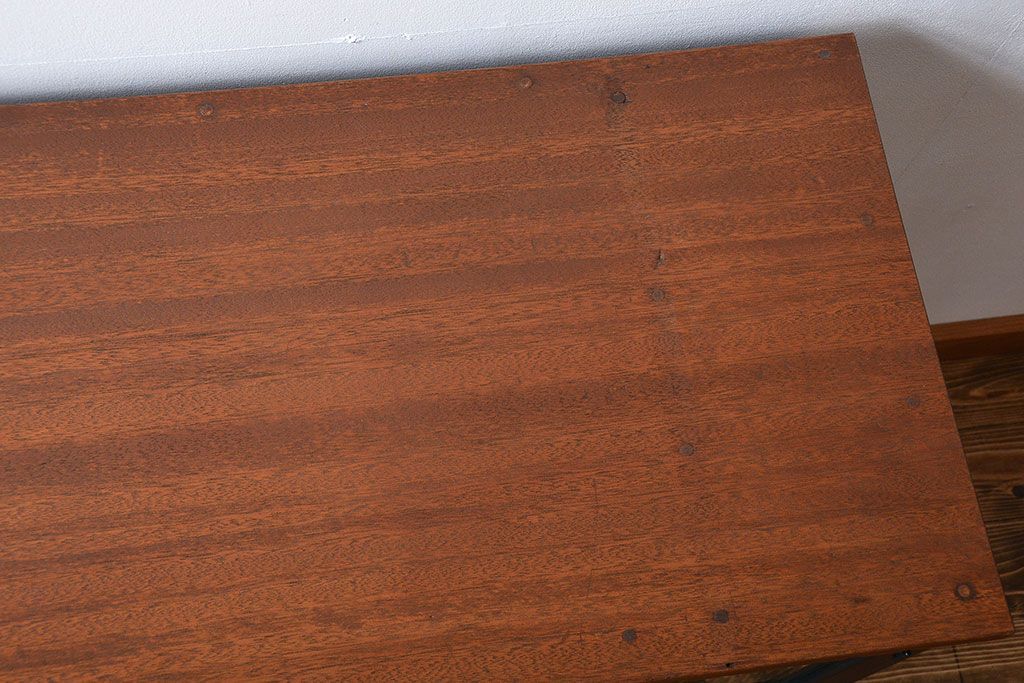 レトロ家具　昭和レトロ　モールガラス入り!脚付きペイント収納棚