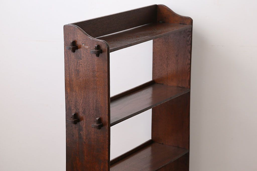 レトロ家具　昭和レトロ　小振りな本棚