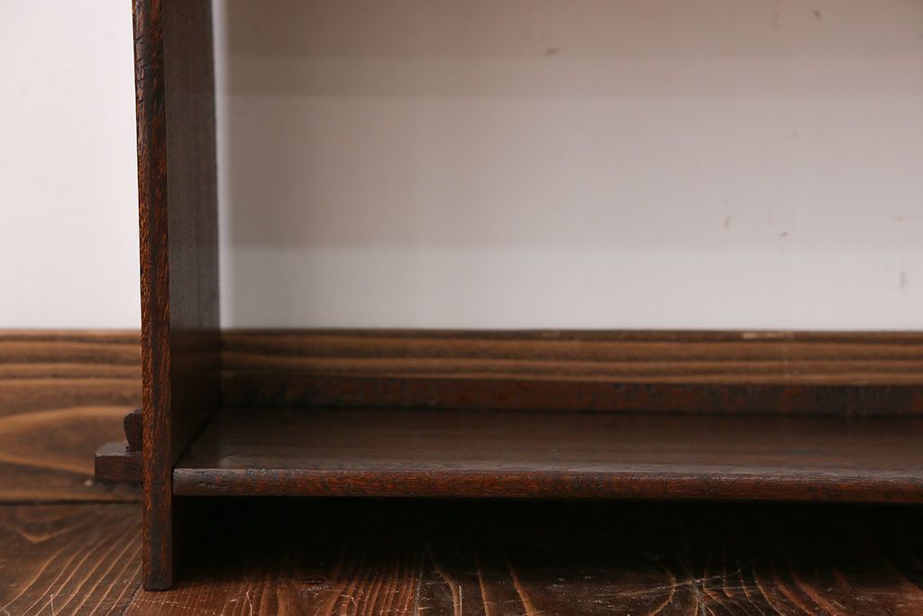 レトロ家具　昭和レトロ　小振りな本棚