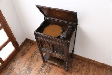ジャンク品　レコードプレーヤー(蓄音機)　ビクターJRE-31