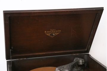 ジャンク品　レコードプレーヤー(蓄音機)　ビクターJRE-31