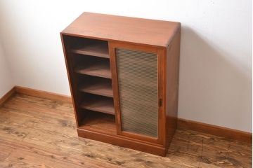 レトロ家具　昭和レトロ　モールガラス入りガラス戸収納棚