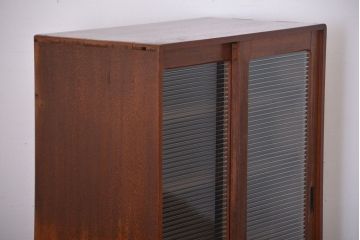 レトロ家具　昭和レトロ　モールガラス入りガラス戸収納棚