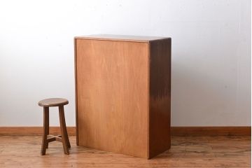 レトロ家具　昭和レトロ　モールガラス入りガラス戸収納棚