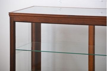 アンティーク家具　アンティーク　鉄脚付きガラスケース