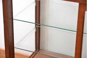 アンティーク家具　アンティーク　鉄脚付きガラスケース