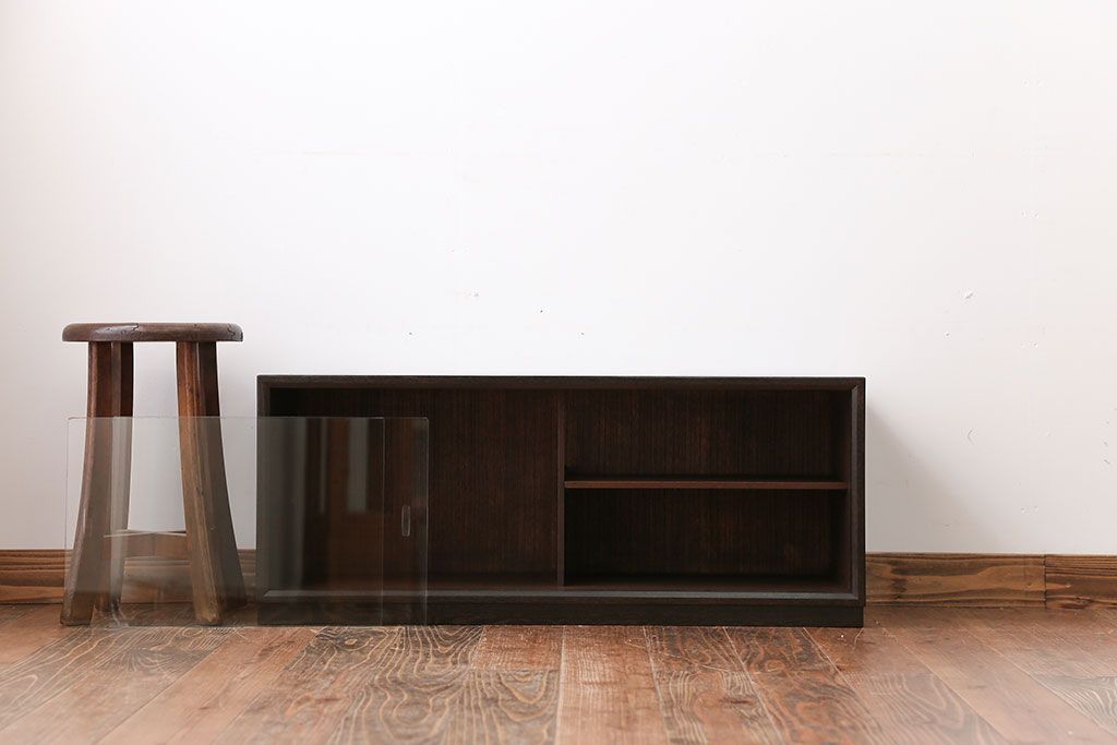 アンティーク家具　1970年代　ガラス戸収納棚