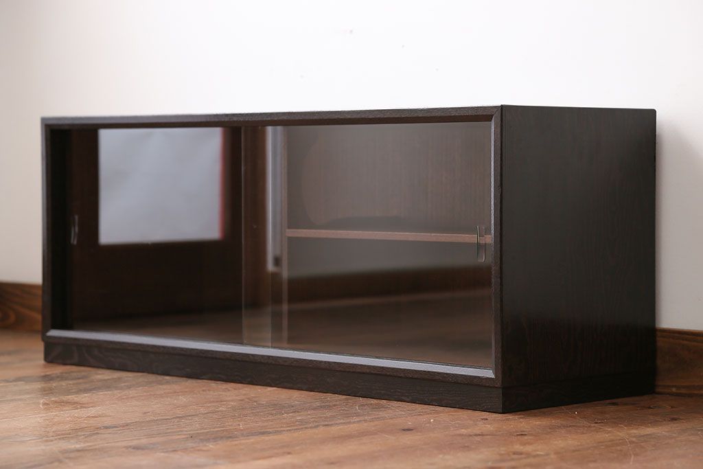 アンティーク家具　1970年代　ガラス戸収納棚