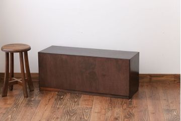 アンティーク家具　1970年代　ガラス戸収納棚