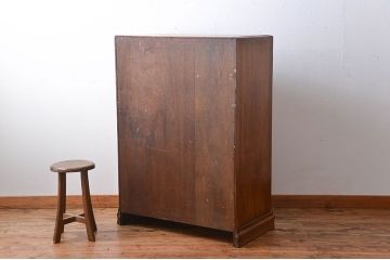 アンティーク家具　イギリスアンティーク　扉付きチェスト
