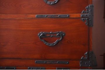 アンティーク家具　古民具・骨董　特注品!立派な金具の米沢箪笥