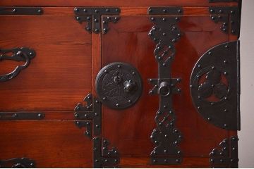 アンティーク家具　古民具・骨董　特注品!立派な金具の米沢箪笥