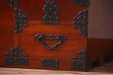 アンティーク家具　古民具・骨董　特注品!立派な金具の米沢箪笥