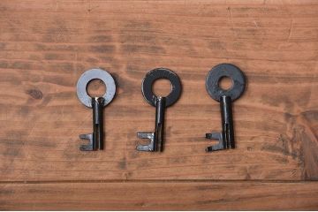 アンティーク家具　古民具・骨董　特注品!立派な金具の米沢箪笥