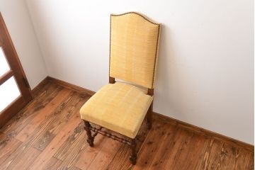 アンティーク家具　イギリスアンティーク　上品なチェア(1)