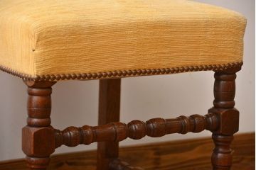 アンティーク家具　イギリスアンティーク　上品なチェア(1)