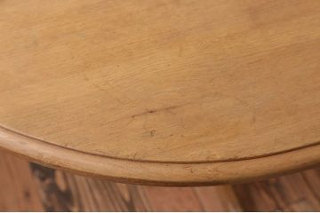 アンティーク家具　イギリスアンティーク　ラウンドテーブル