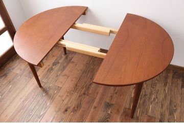 ヴィンテージ家具　北欧ビンテージ　デンマーク製　エクステンションテーブル