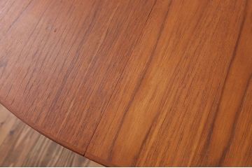 ヴィンテージ家具　北欧ビンテージ　デンマーク製　エクステンションテーブル
