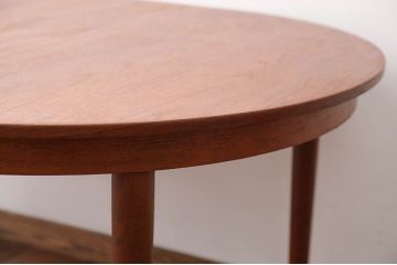 ヴィンテージ家具　北欧ビンテージ　デンマーク製　エクステンションテーブル