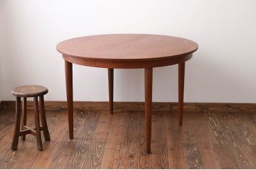 ヴィンテージ家具　北欧ビンテージ　デンマーク製　エクステンションテーブル
