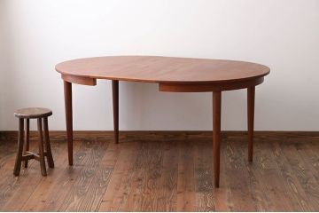 ヴィンテージ家具　北欧ビンテージ　デンマーク製　エクステンションテーブル
