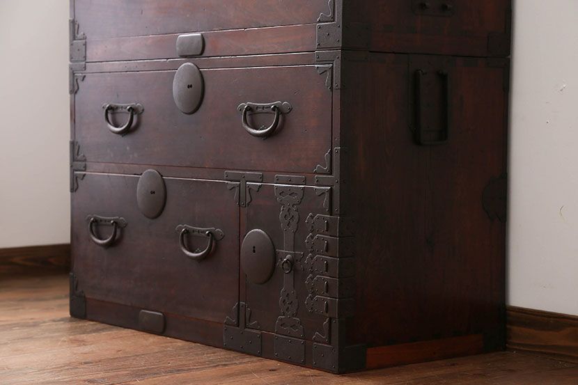 アンティーク家具　古民具・骨董　総檜材の重ね衣装箪笥